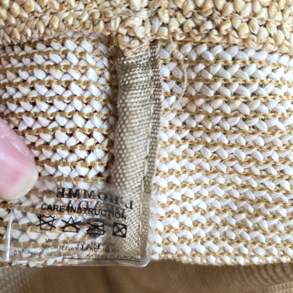 GWP Prada Straw Woven Tote Bag - Picture 6 of 8